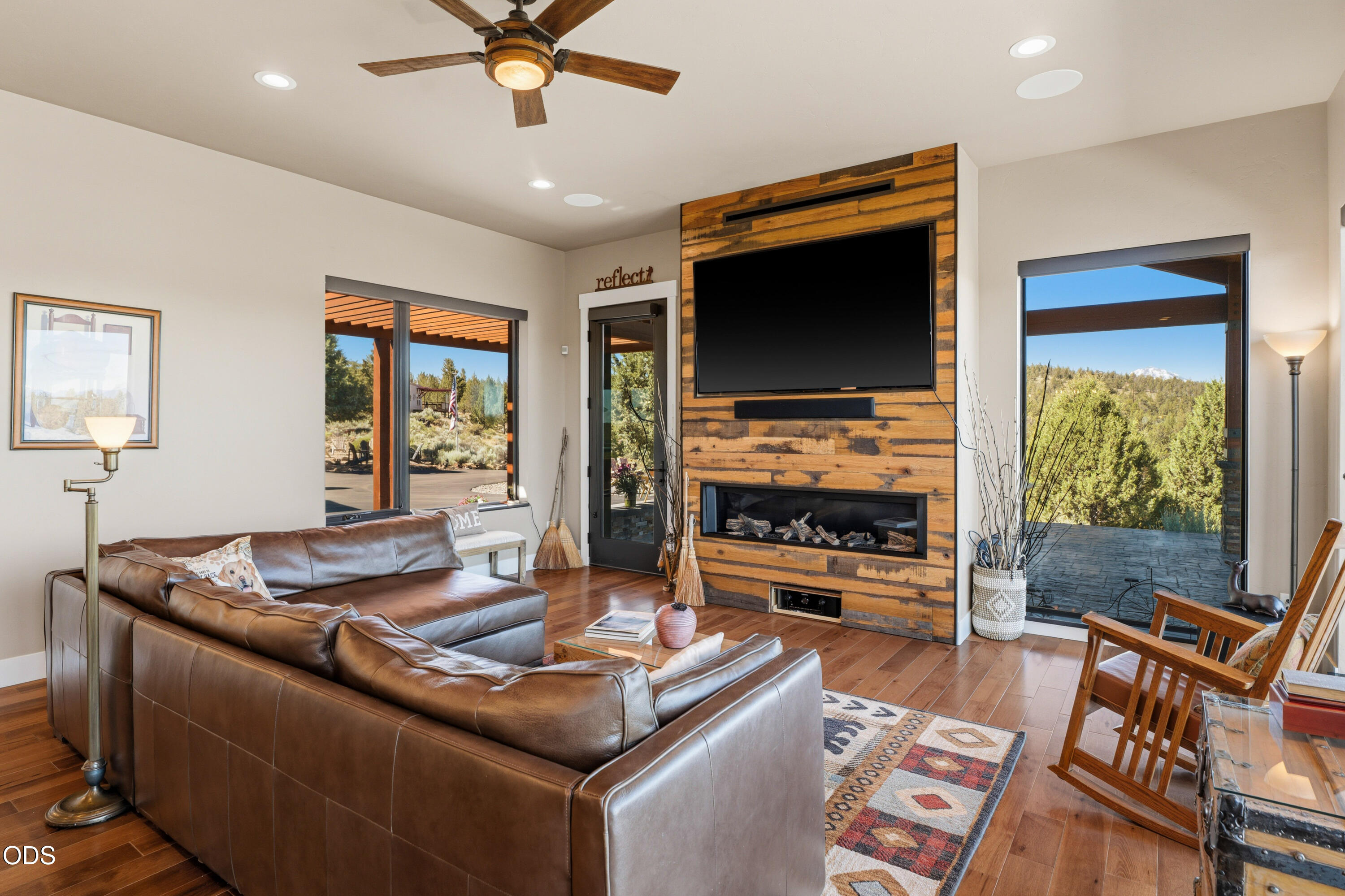 17771 A J Warrin Road Sisters, OR 97759 - Photo 11 of 105