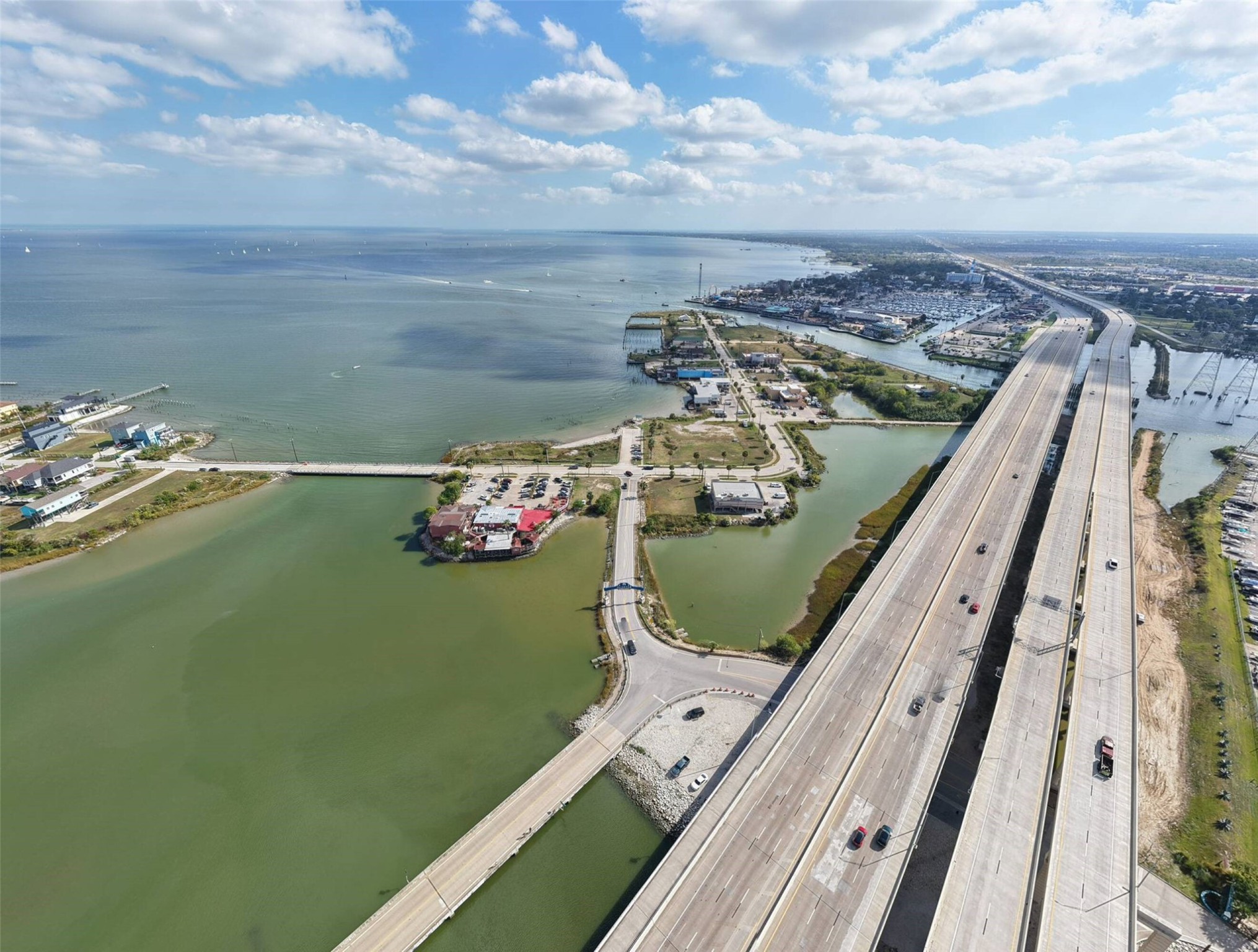 0 10th Street Seabrook, TX 77586 - Photo 4 of 7 a view of a balcony with mountain view