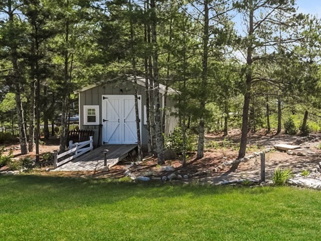 80 Forbes Road Rochester, MA 02770 - Photo 38 of 42