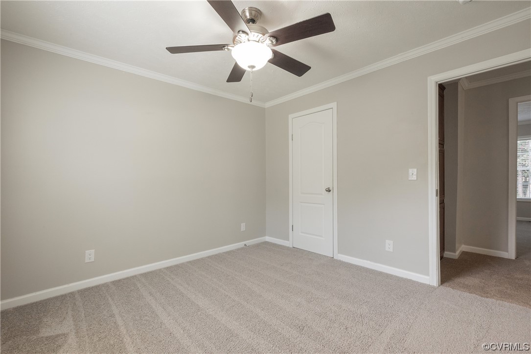 20602 Reese Road Dinwiddie, VA 23841 - Photo 20 of 50 an empty room with chandelier fan