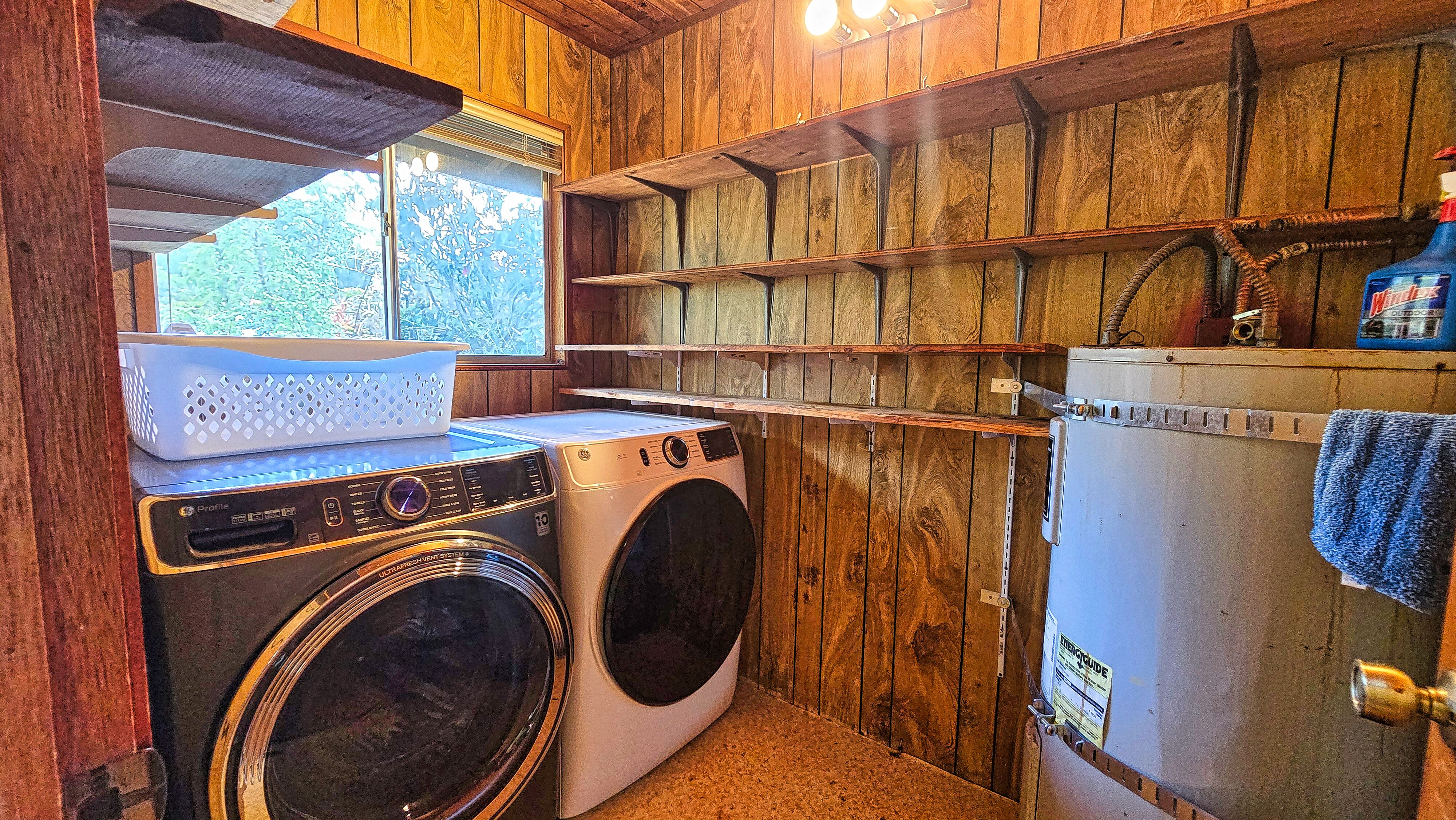 92-8233 Reef Parkway Ocean View, HI 96704 - Photo 15 of 30 a utility room with dryer and washer