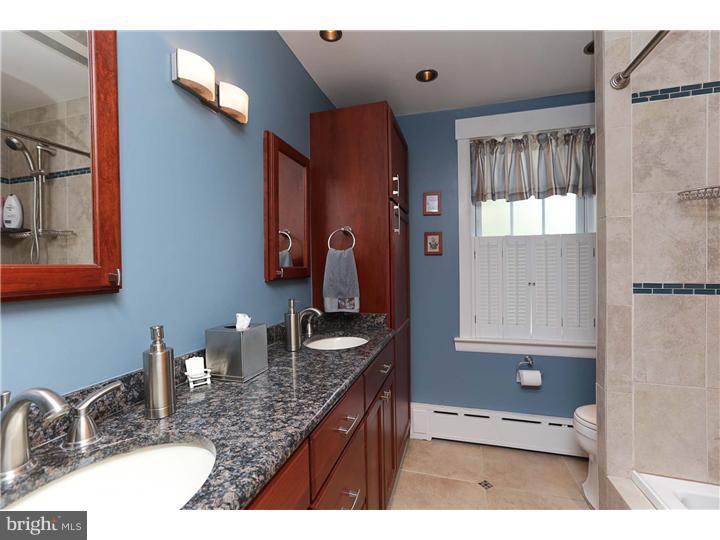 655 Rector Street Philadelphia, PA 19128 - Photo 14 of 24 Bathroom