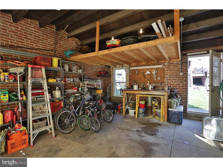 655 Rector Street Philadelphia, PA 19128 - Photo 22 of 24 Garage