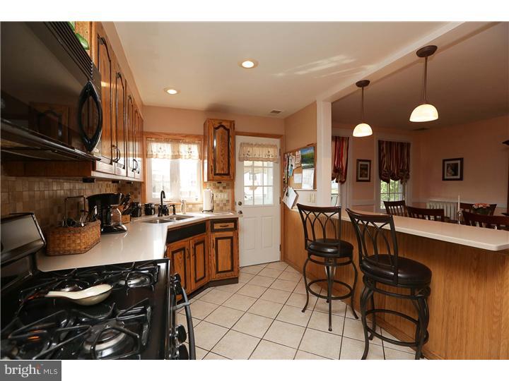 655 Rector Street Philadelphia, PA 19128 - Photo 9 of 24 Kitchen
