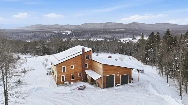 $995,000 | 1090 Center Road, Unit 1, Albany, VT 05845