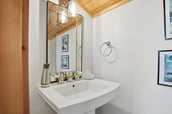 $959,900 | 1090 Center Road, Unit 1, Albany, VT 05845