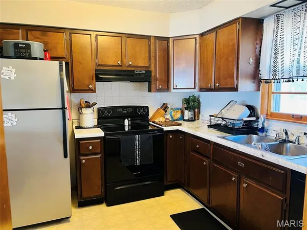 $105,000 | 100 East Mill Street, Shelbina, MO 63468