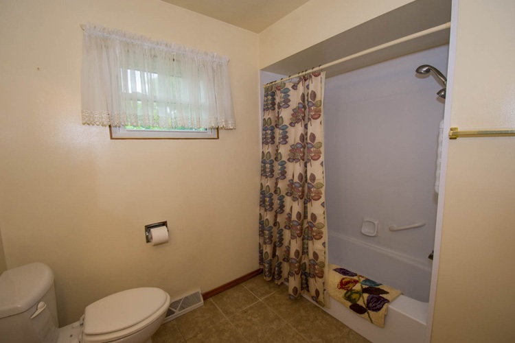23911 Grant Road South Bend, IN 46619 - Photo 11 of 28 Gallery Image 11