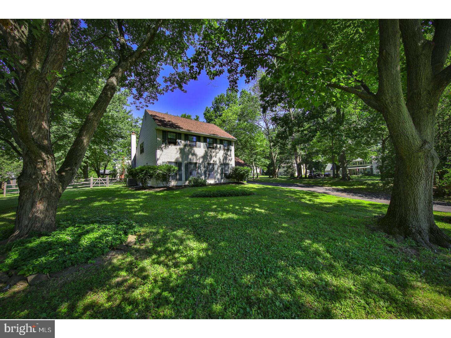 542 Coach Road Horsham, PA 19044 - Photo 2 of 15 Gallery Image 2