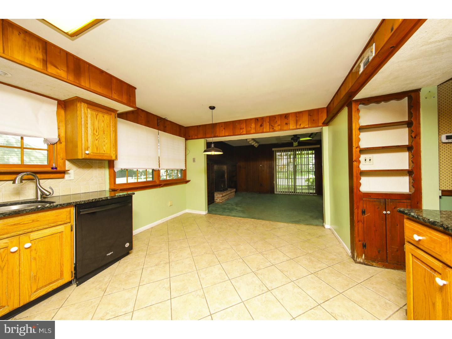 542 Coach Road Horsham, PA 19044 - Photo 6 of 15 Gallery Image 6