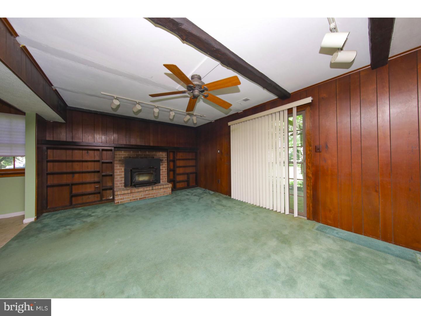 542 Coach Road Horsham, PA 19044 - Photo 7 of 15 Gallery Image 7