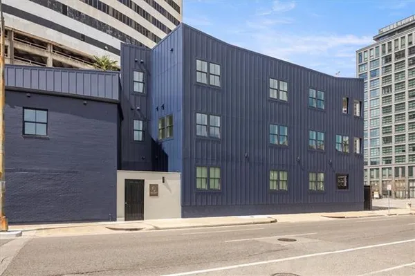 $4,500 | 875 O'Keefe Avenue, Unit 301, New Orleans, LA 70113