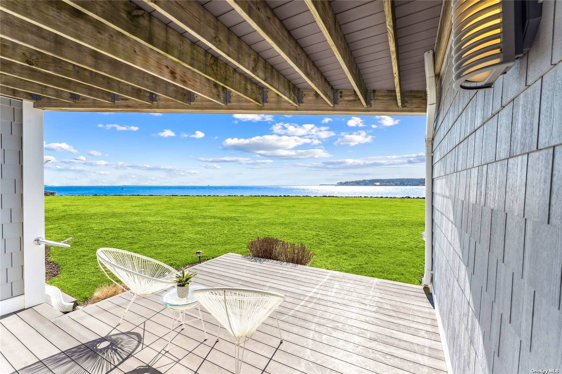 Gorgeous Peconic Bay in your backyard