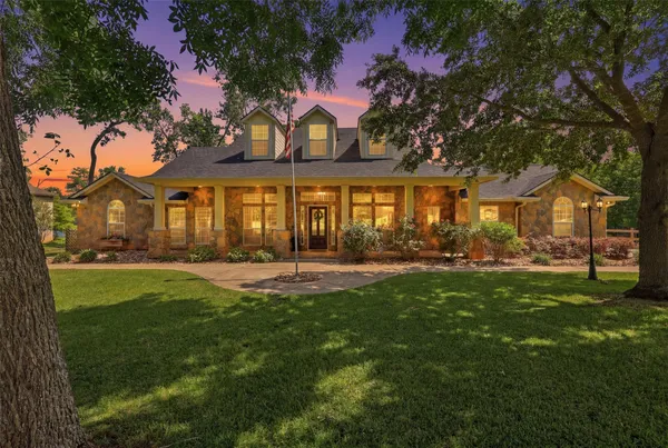 $699,000 | 1417 Sapphire Shores, Willis, TX 77378