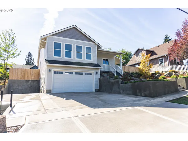 $499,900 | 240 Southwest Jefferson Street, Sheridan, OR 97378