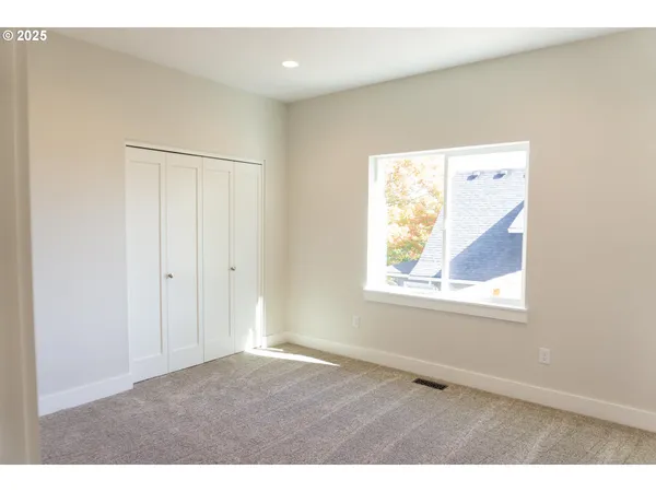 $489,900 | 240 Southwest Jefferson Street, Sheridan, OR 97378