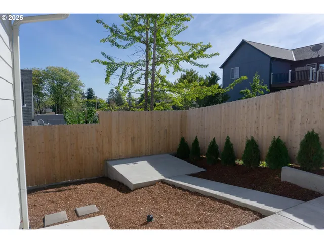 a view of a house with outdoor space