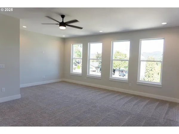 $489,900 | 240 Southwest Jefferson Street, Sheridan, OR 97378