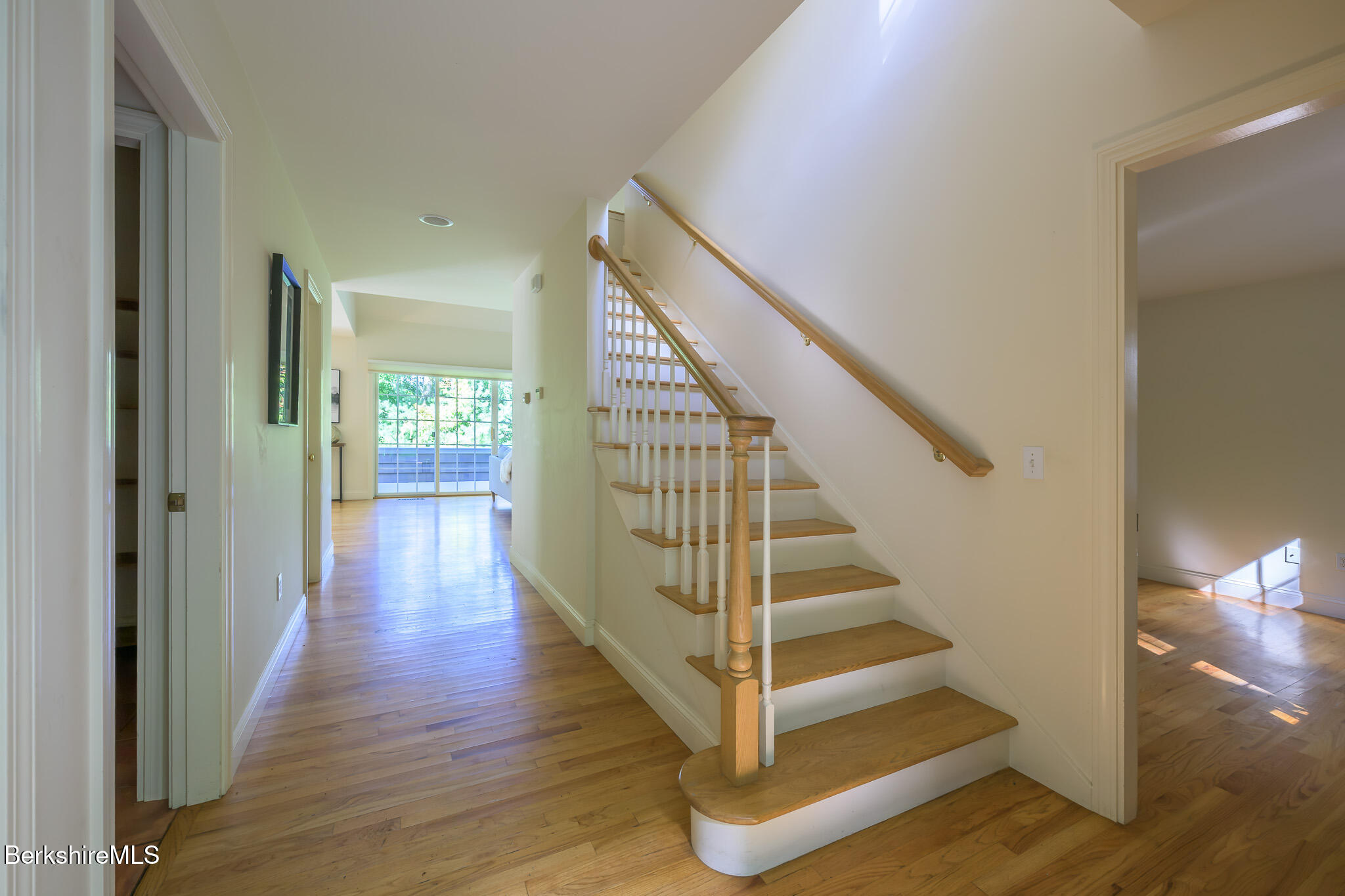 130 E Road Alford, MA 01266 - Photo 5 of 44 Screen - 130 East Rd Alford MA 01266-963