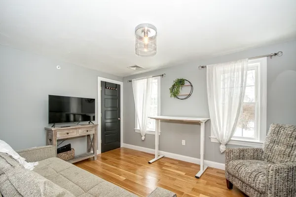 $3,000 | 138 Elm Street, Unit 30, Kingston, MA 02364