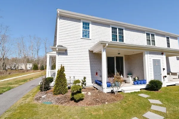 $3,000 | 138 Elm Street, Unit 30, Kingston, MA 02364