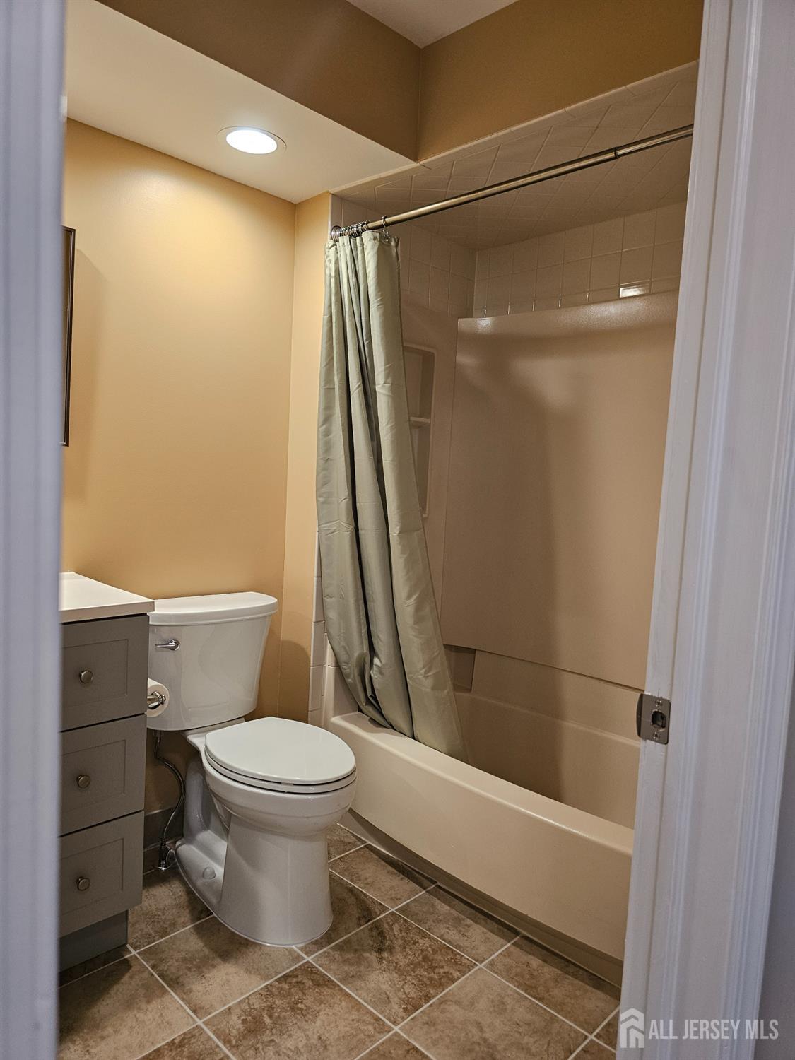 2809 Ridgefield Court Helmetta, NJ 08828 - Photo 31 of 38