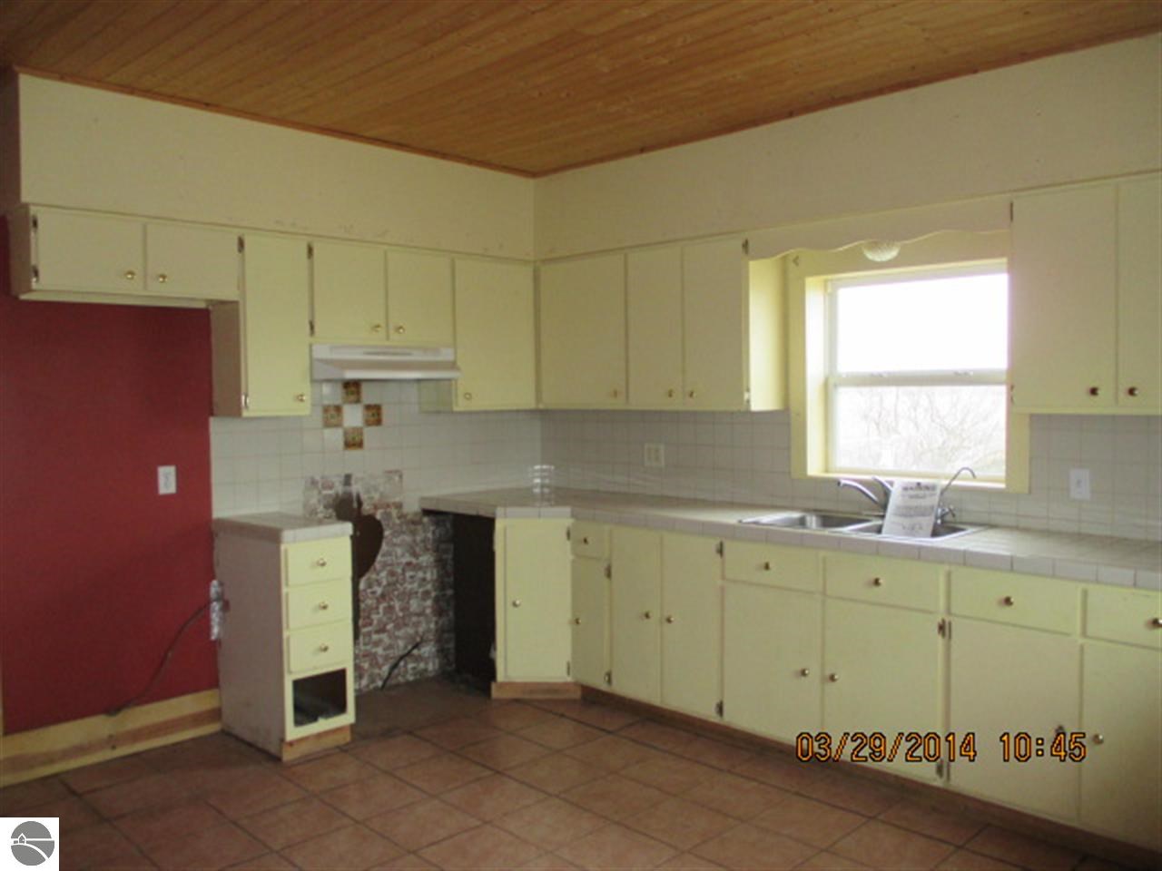 8330 East Grenlund Road Bannister, MI 48807 - Photo 7 of 16 1782165-6.JPG