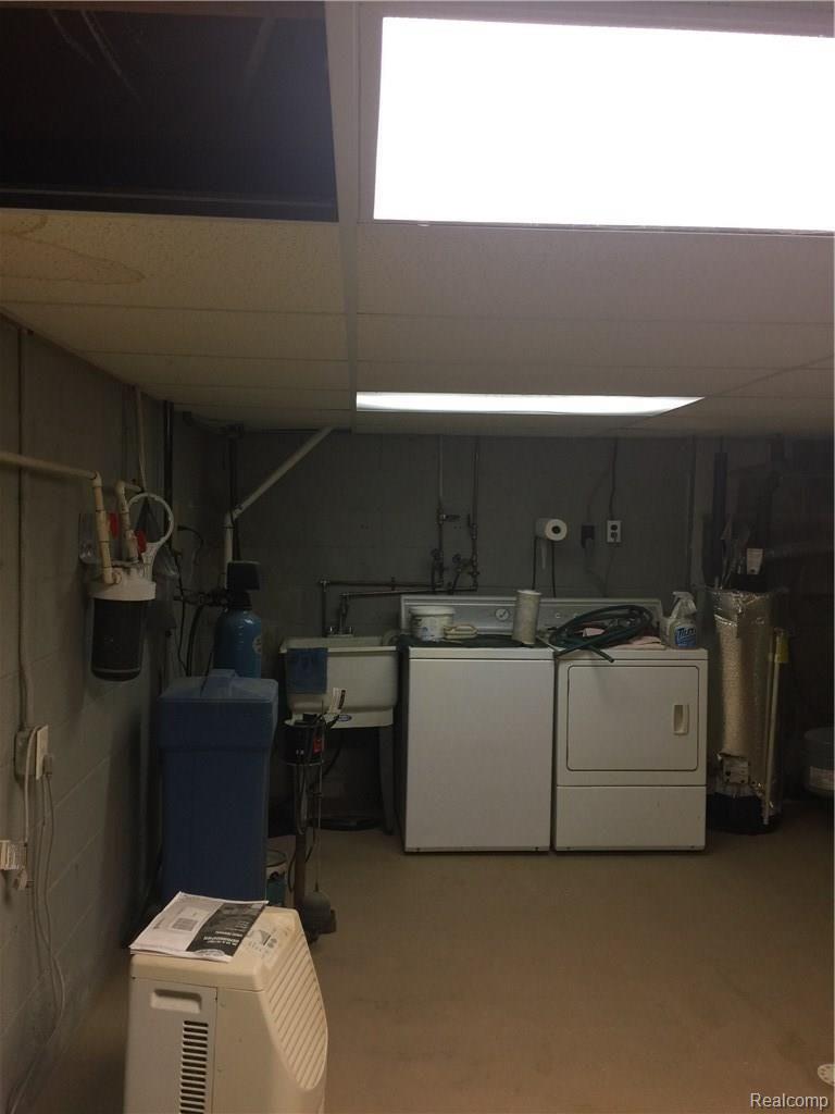 4171 North Genesee Road Flint, MI 48506 - Photo 26 of 38 B735A2C2-B71B-4014-BBA1-6F729E9AD16D.jpeg