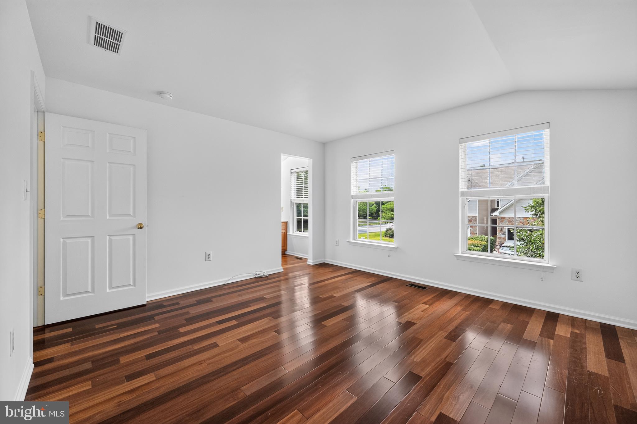28 Sutton Court Pennington, NJ 08534 - Photo 18 of 30