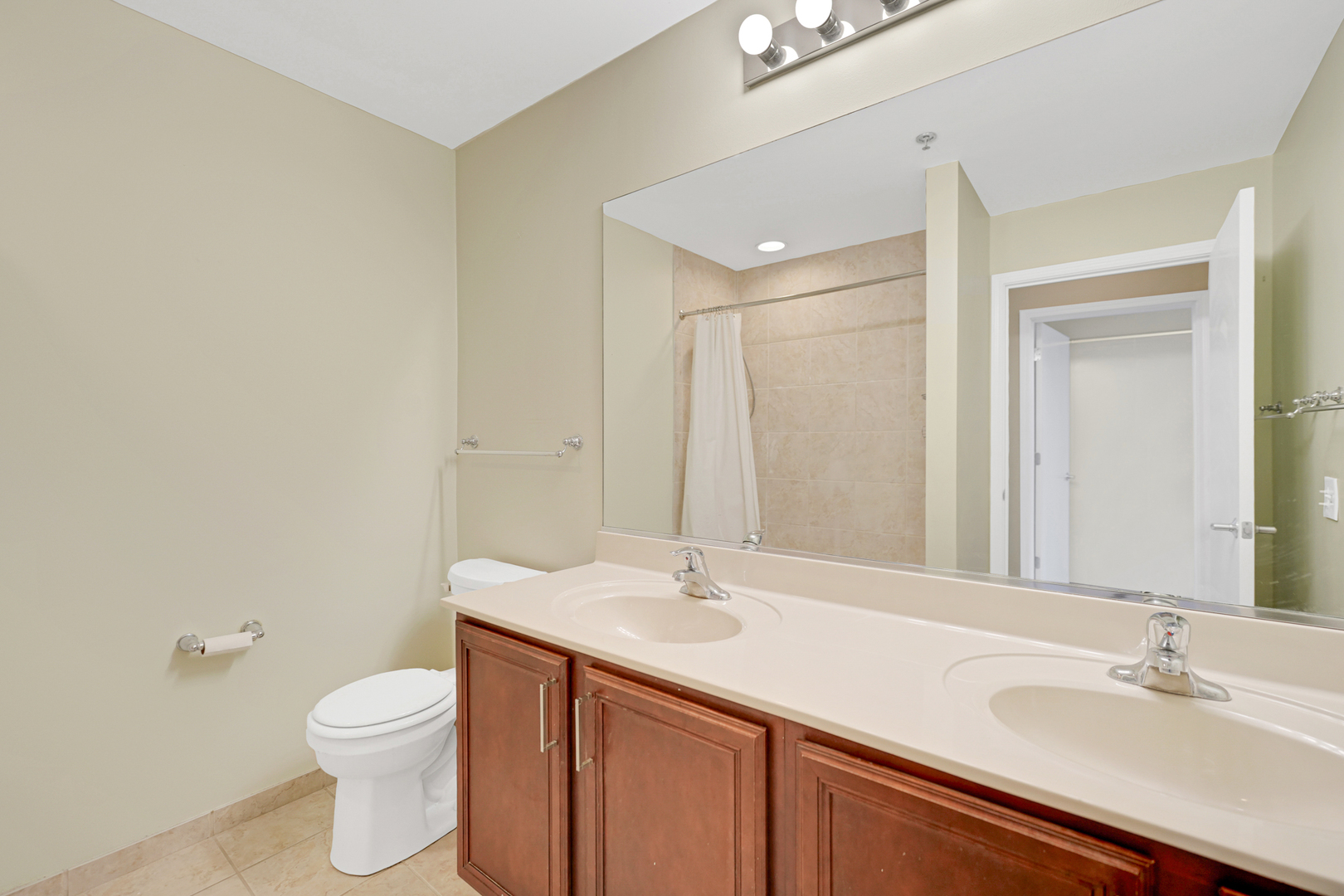 1255 South State Street, Unit 903 Chicago, IL 60605 - Photo 14 of 22