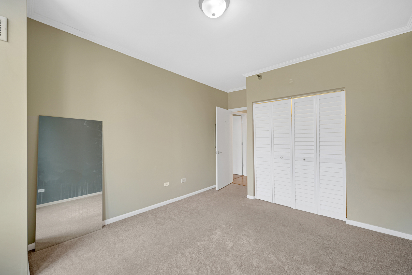 1255 South State Street, Unit 903 Chicago, IL 60605 - Photo 16 of 22