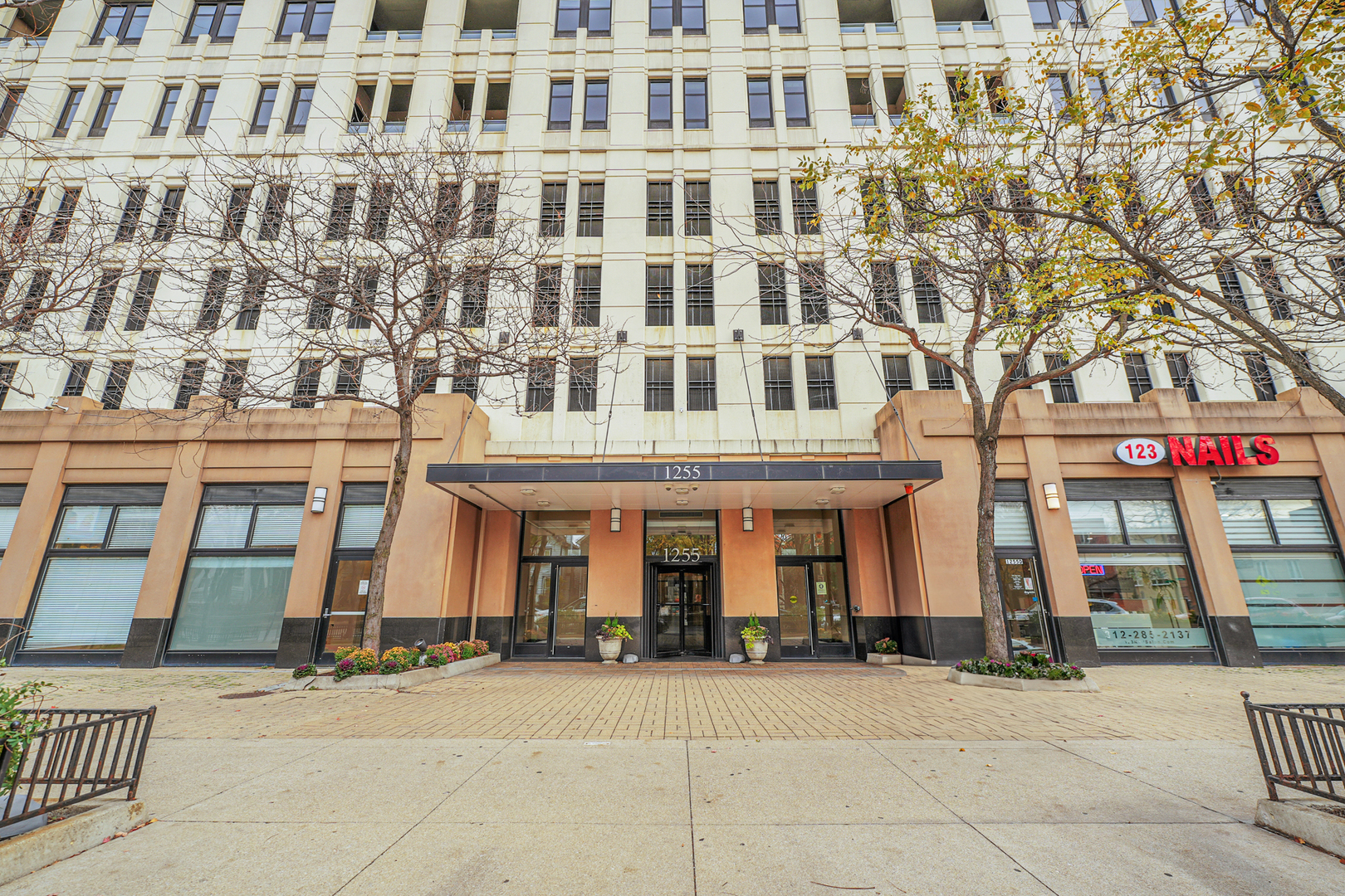 1255 South State Street, Unit 903 Chicago, IL 60605 - Photo 2 of 22