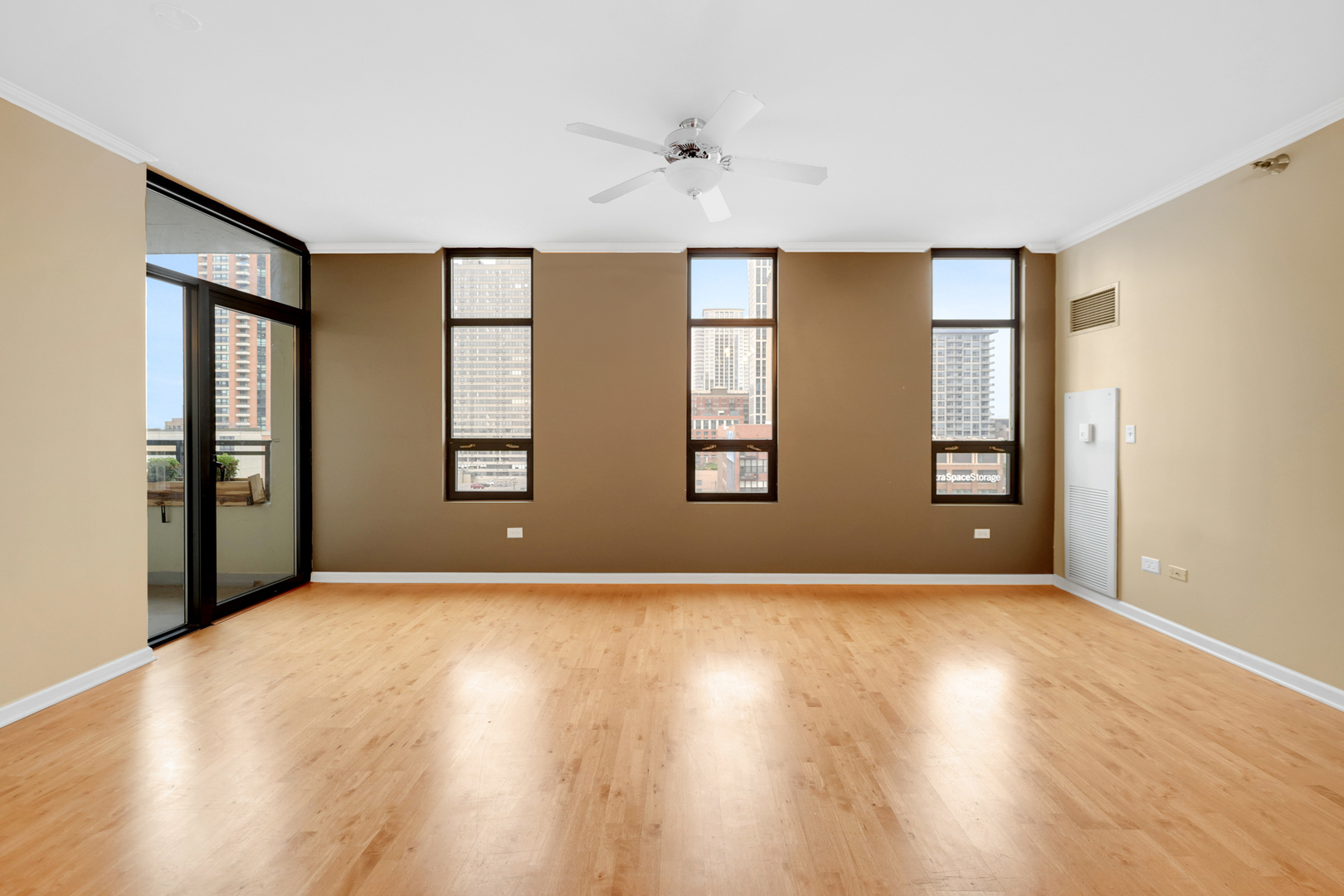 1255 South State Street, Unit 903 Chicago, IL 60605 - Photo 7 of 22