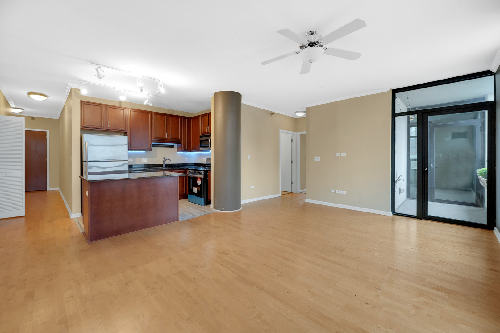 1255 South State Street, Unit 903 Chicago, IL 60605 - Photo 10 of 22
