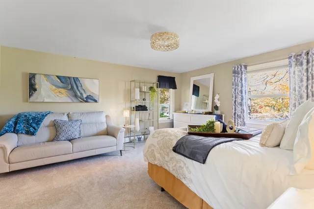 $1,100,000 | 227 Portsmouth Avenue, Stratham, NH 03885