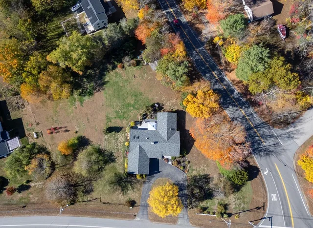 $974,999 | 227 Portsmouth Avenue, Stratham, NH 03885