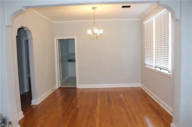 $2,300 | 404 Ridgelake Drive, Metairie, LA 70001