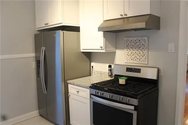 $2,300 | 404 Ridgelake Drive, Metairie, LA 70001