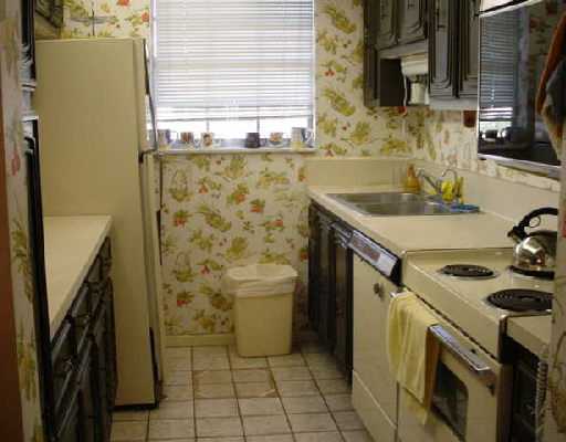 1420 High Point Way, Unit B Delray Beach, FL 33445 - Photo 3 of 10 Additional Photo