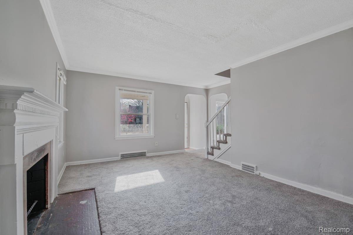 17679 Sunderland Road Detroit, MI 48219 - Photo 4 of 15 Gallery Image 4