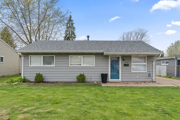 $159,900 | 2410 North Michigan Avenue, Davenport, IA 52804