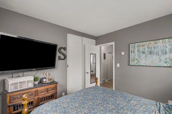 $159,900 | 2410 North Michigan Avenue, Davenport, IA 52804