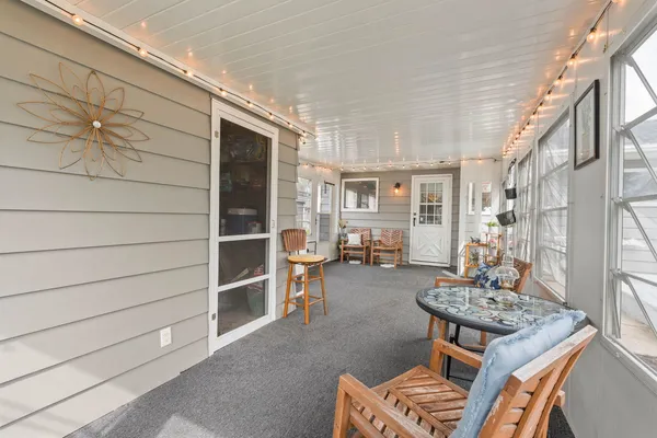 $159,900 | 2410 North Michigan Avenue, Davenport, IA 52804