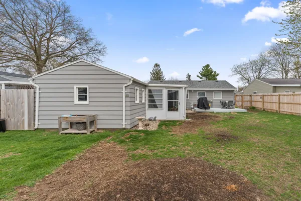 $159,900 | 2410 North Michigan Avenue, Davenport, IA 52804