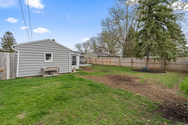 $159,900 | 2410 North Michigan Avenue, Davenport, IA 52804