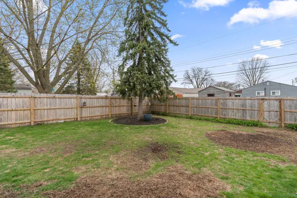 $159,900 | 2410 North Michigan Avenue, Davenport, IA 52804