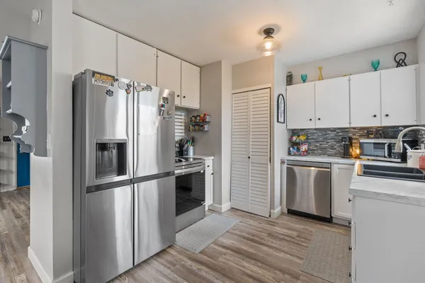 $159,900 | 2410 North Michigan Avenue, Davenport, IA 52804