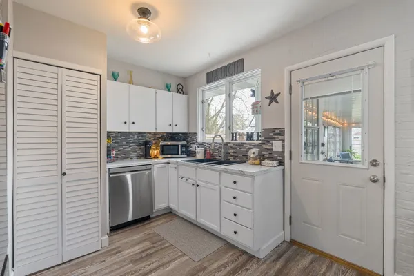 $159,900 | 2410 North Michigan Avenue, Davenport, IA 52804