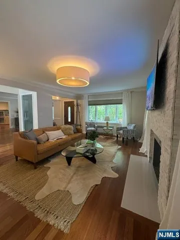 $960,000 | 205 Davis Avenue, Hackensack, NJ 07601