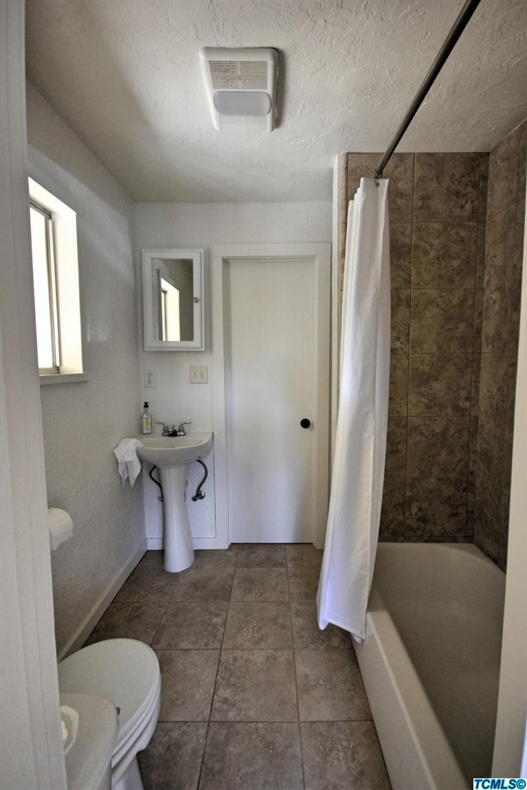 210 North Filbert Road Exeter, CA 93221 - Photo 7 of 10 Additional Photo